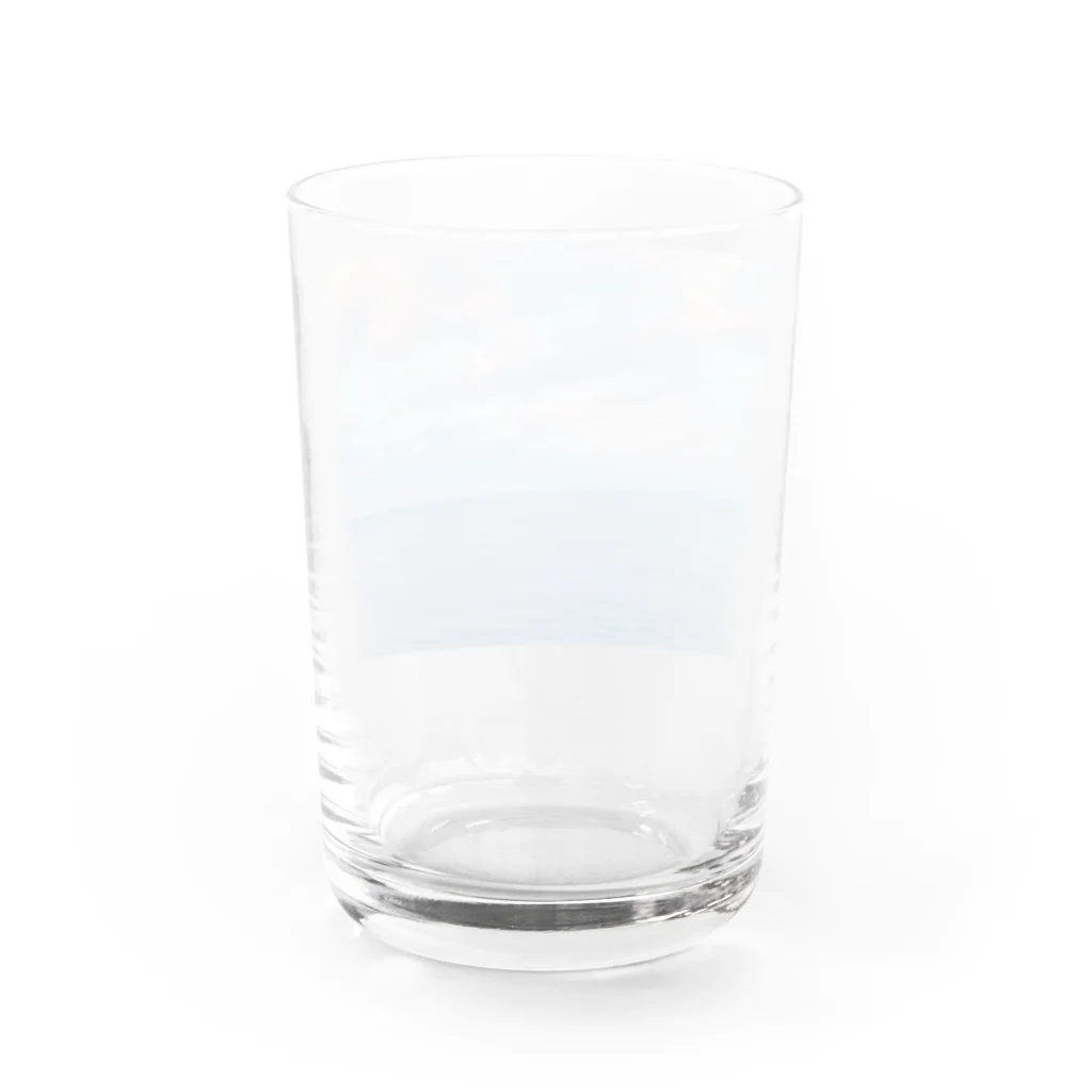 pino子 shopの流れゆく空と海【風景写真】 Water Glass :back