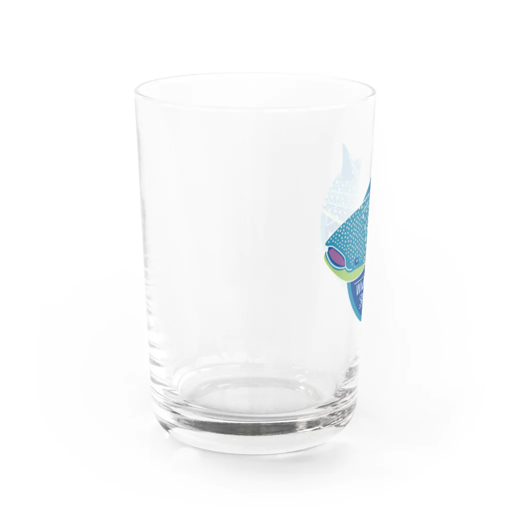 Kinkadesign うみのいきものカワイイShopのジンベエザメ_Cafeステッカーデザイン Water Glass :back