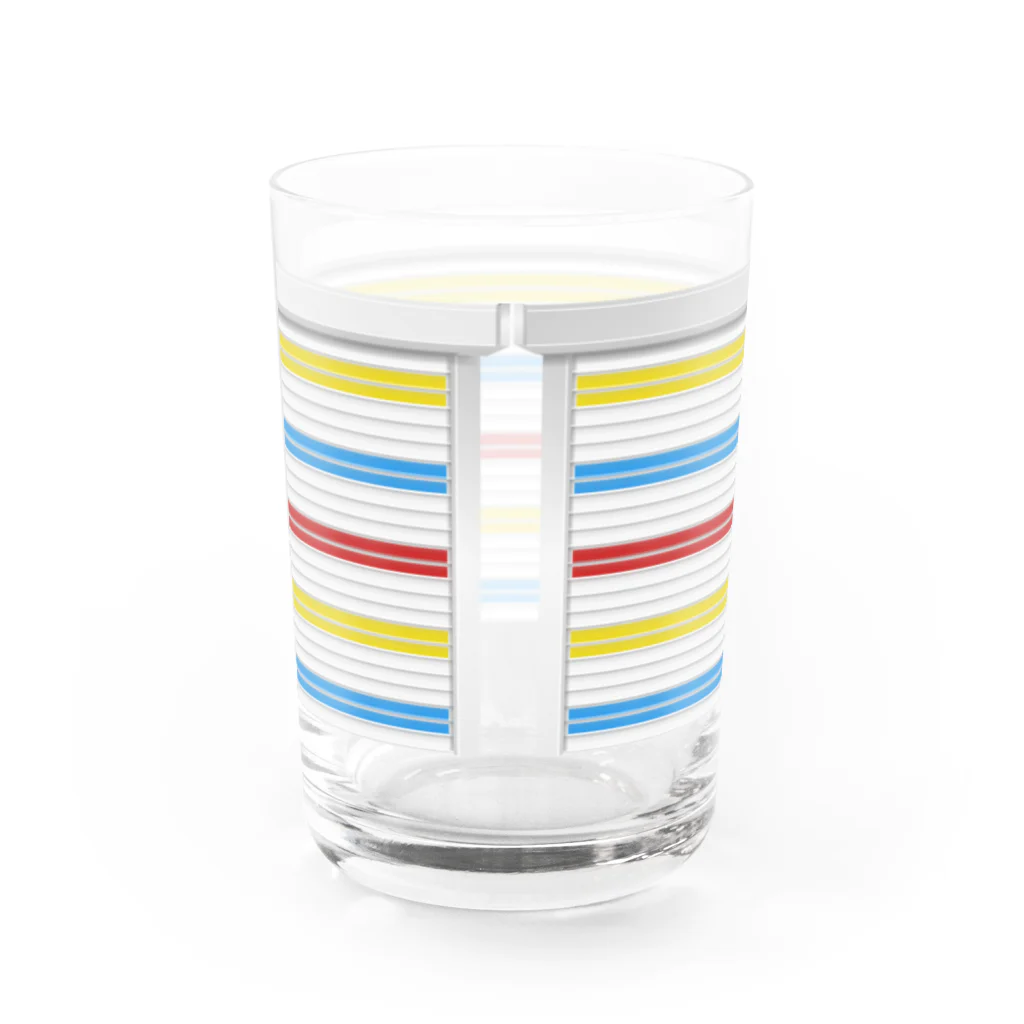 新大久保ホットガイドのよく見る韓国のシャッター（広い店） Water Glass :back