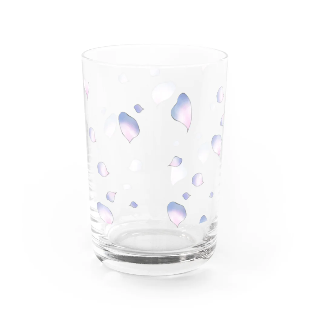 儚くて脆い 夢か現かの儚げな花びら Water Glass :back