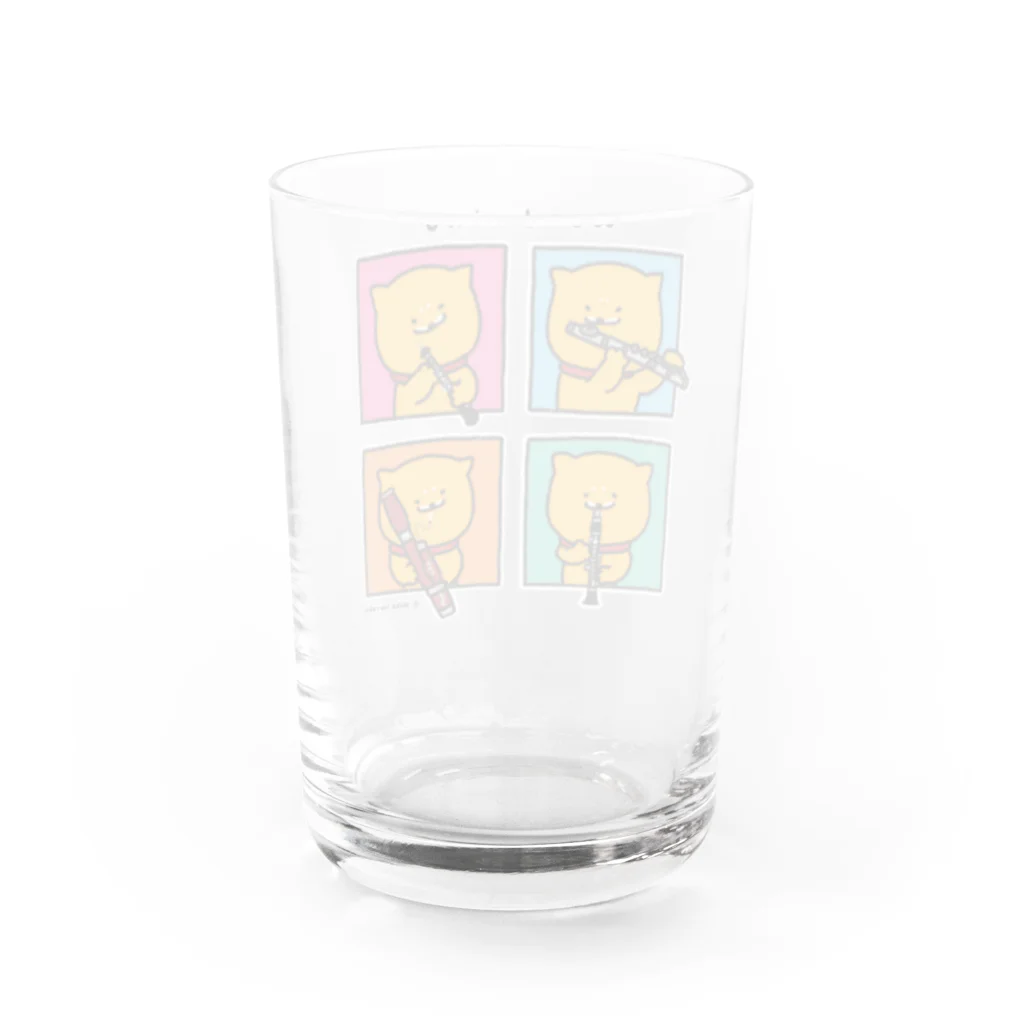 柴犬ラクのTシャツ_窓ラク（木管） Water Glass :back