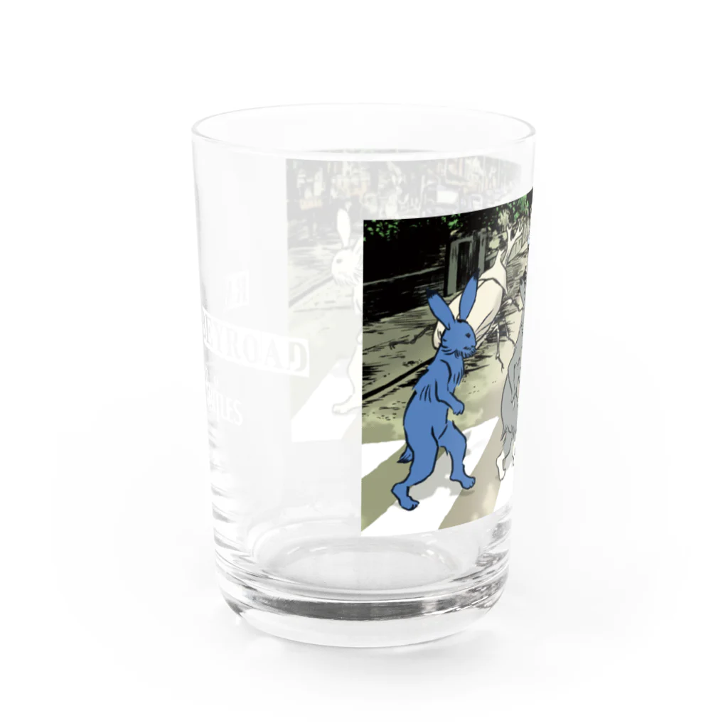 超獣★GIGAのRABBY ROAD 白ロゴ Water Glass :back