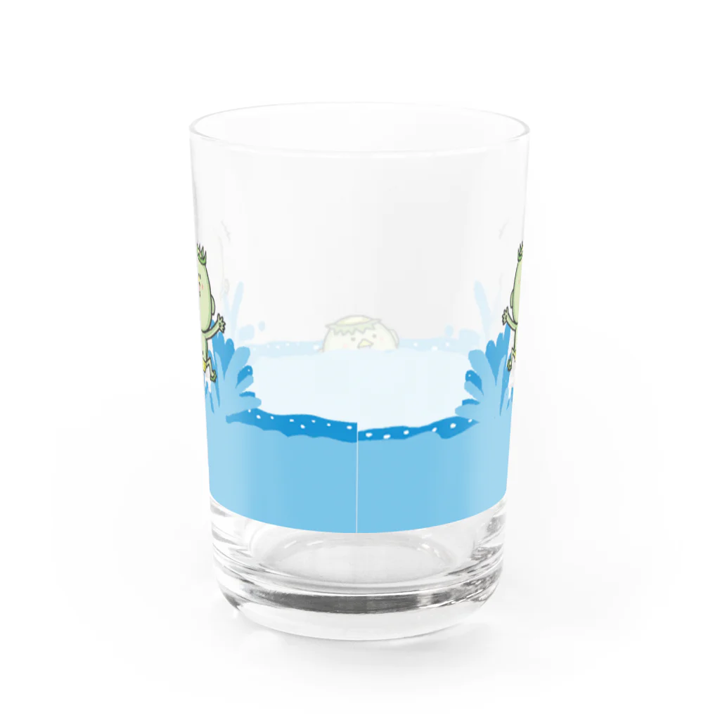 very dadのほのぼのストアーの無邪気なカッパ Water Glass :back