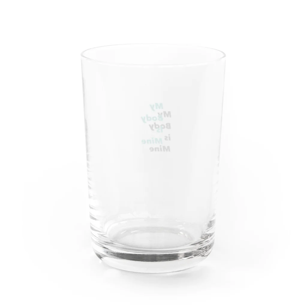 イリカ 🤍のウチらのからだはウチらのもんっしょ Water Glass :back