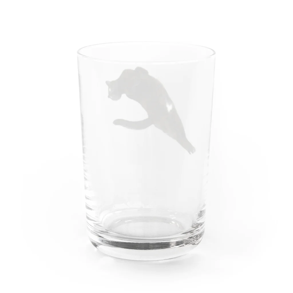 utsubokazulaのハートつきクロネコ Water Glass :back