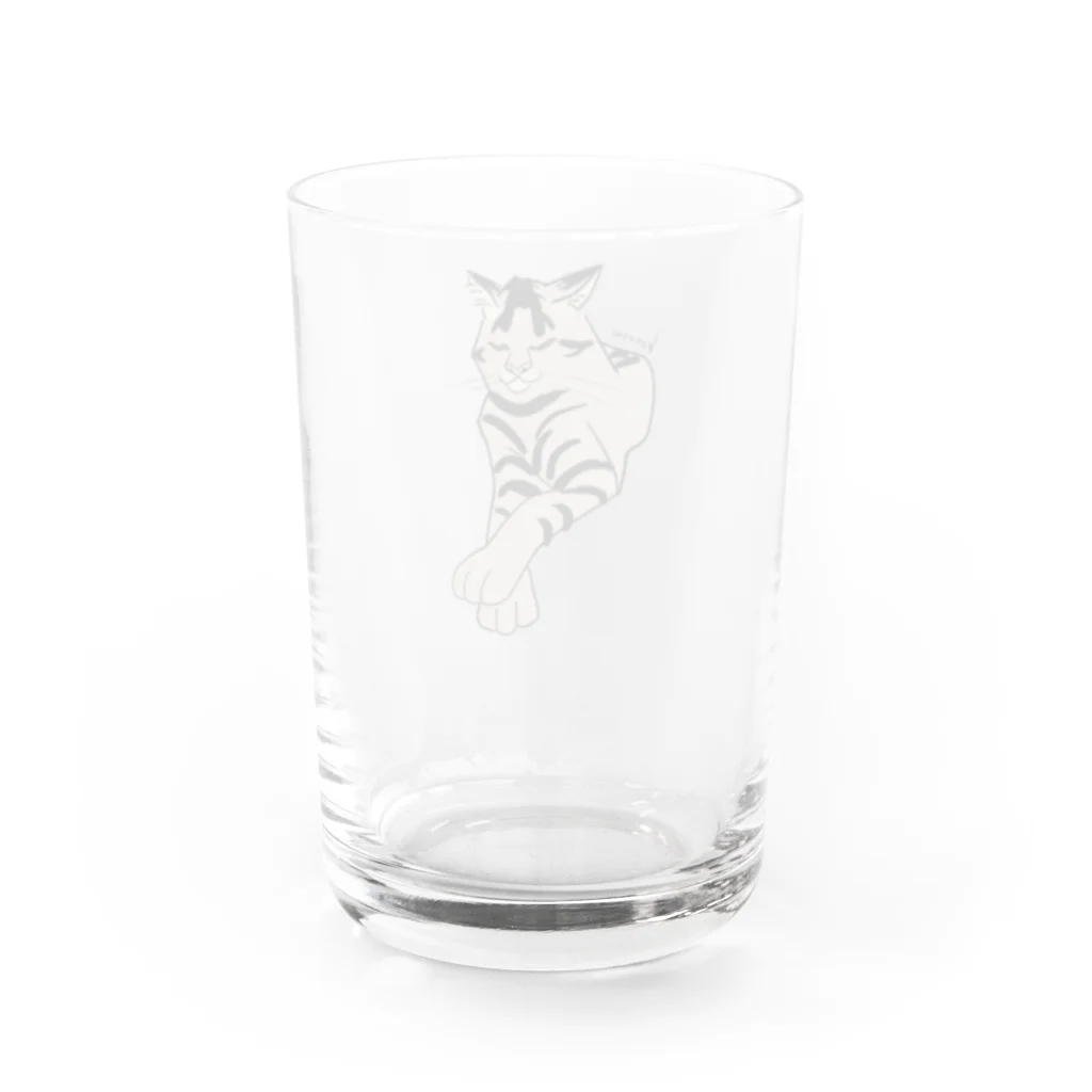 ハチワレ猫のハチベエのお上品なキジトラ猫 Water Glass :back