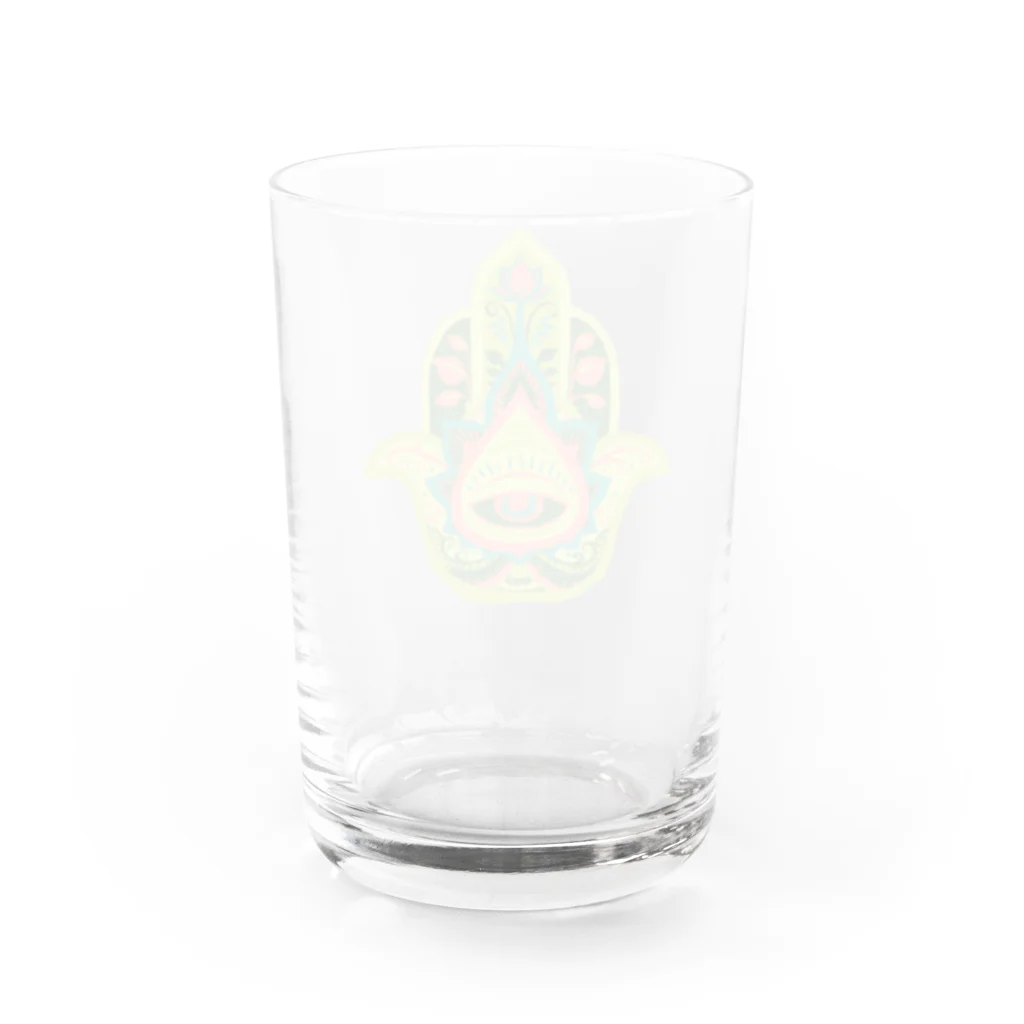 IZANAMI by Akane Yabushitaの誕生石色✋ハムサの手（8月・ペリドット） Water Glass :back