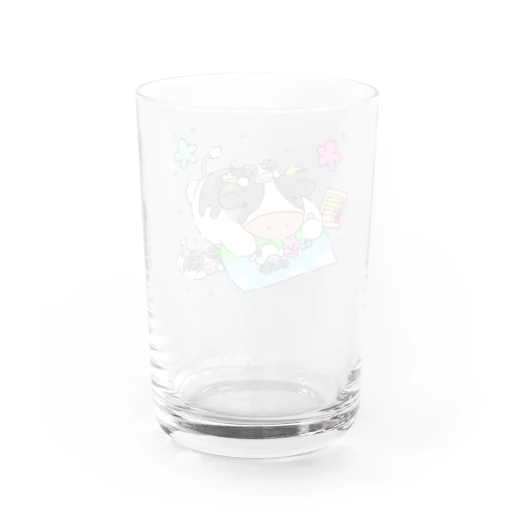 tekikakuのほんわか可愛い牛さん達のお絵描き Water Glass :back