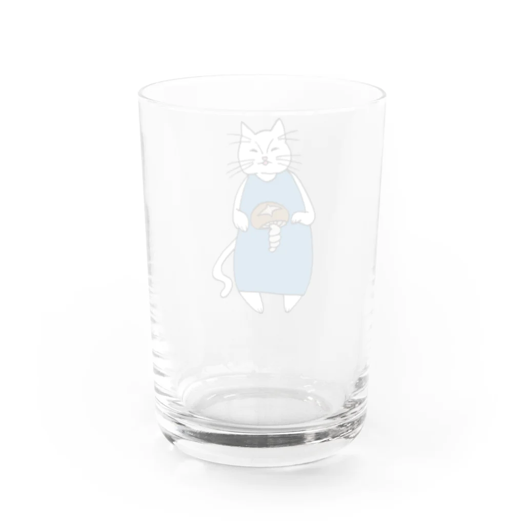 nyakamoの巻きしいたけ柄マキシ丈ワンピを着た猫 グラス反対面