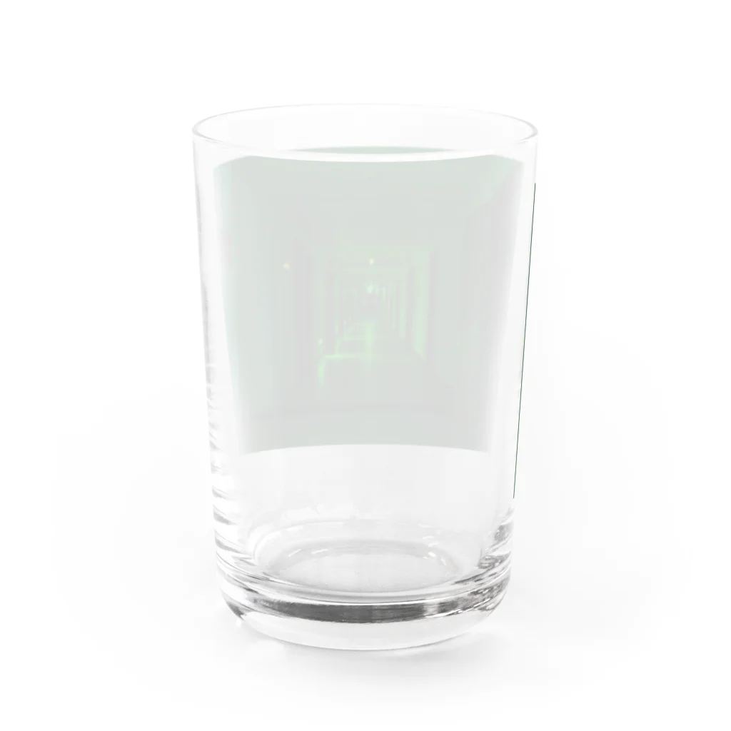 Multifakerのliminal space Water Glass :back