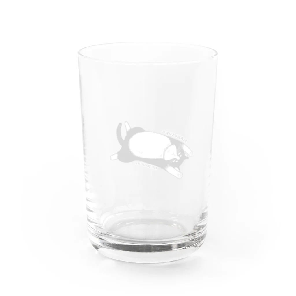 YYMMDDのまろ助寝そべり Water Glass :back