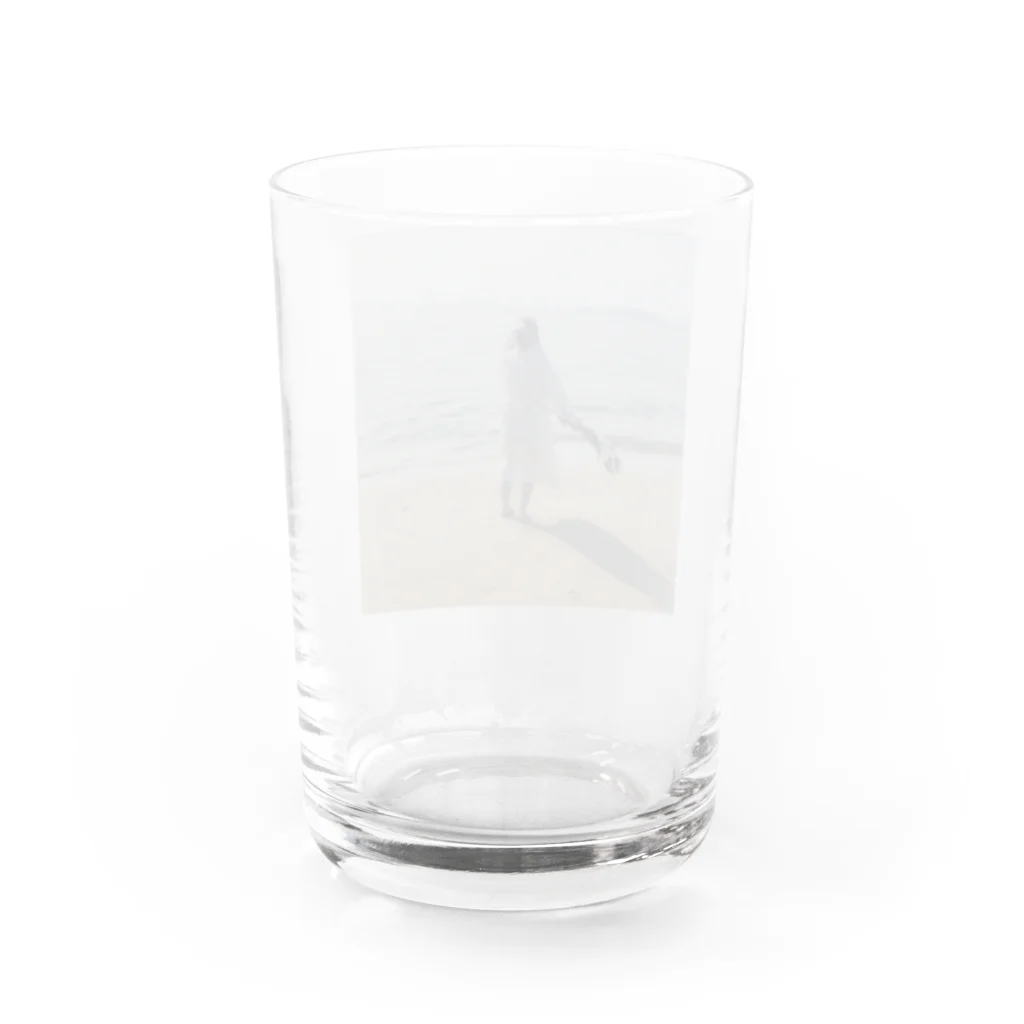 solの白いワンピース Water Glass :back