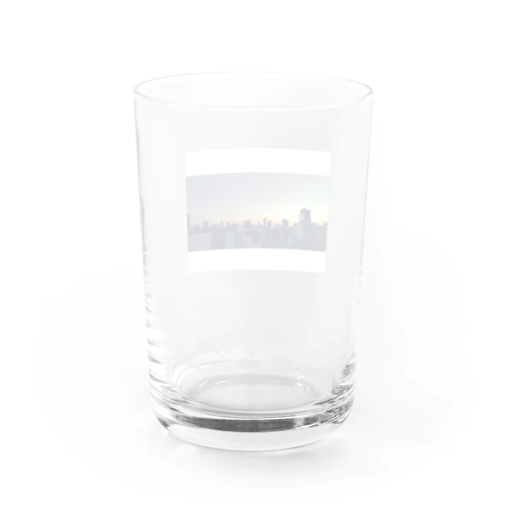 ぽぽこ🐰SHOPの遅めの夕暮れ Water Glass :back