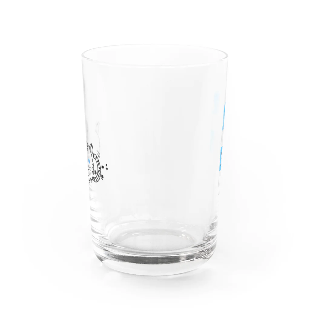 🐯 高橋 レオ🐯  🥕👑🍜🍿🐼の毛玉とミルク グラス 물유리反対面