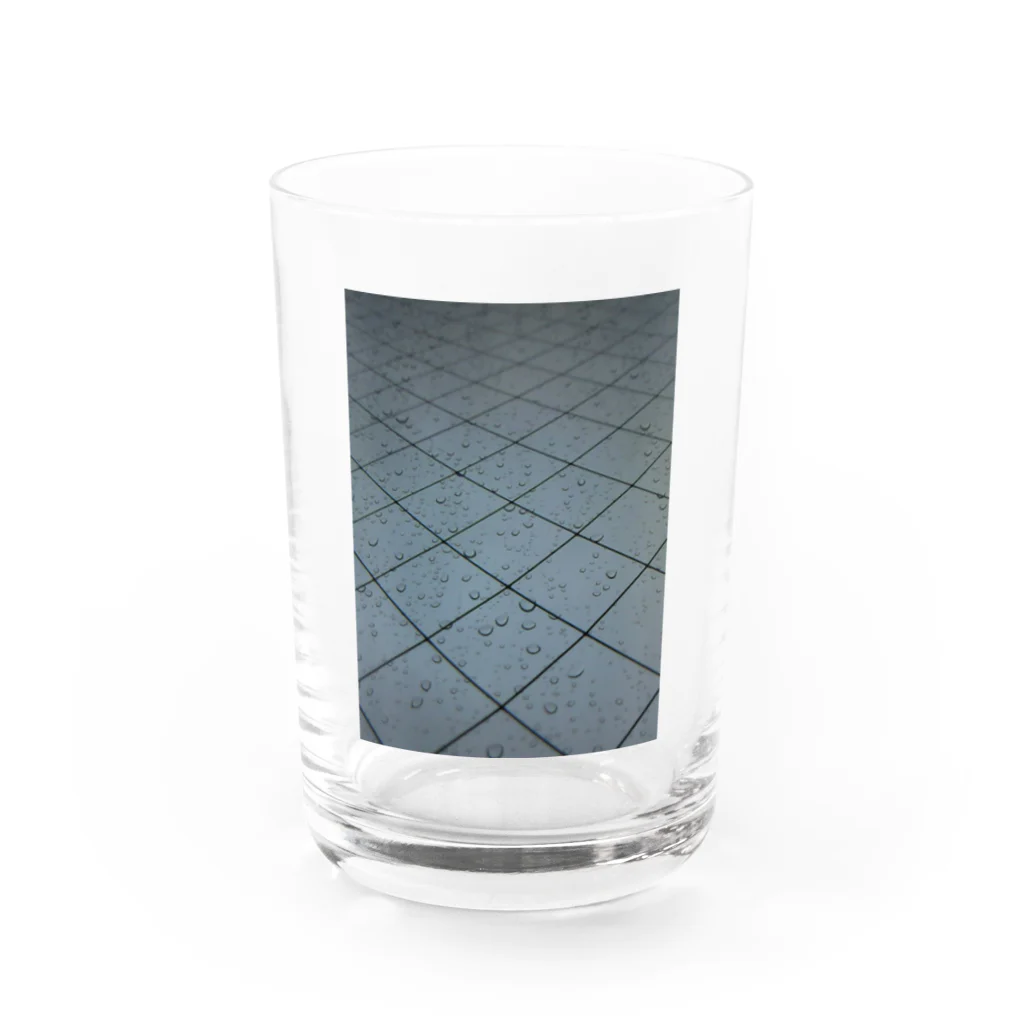 空屋　sorayakusakaの200904261320000　一粒の雨の音に Water Glass :front