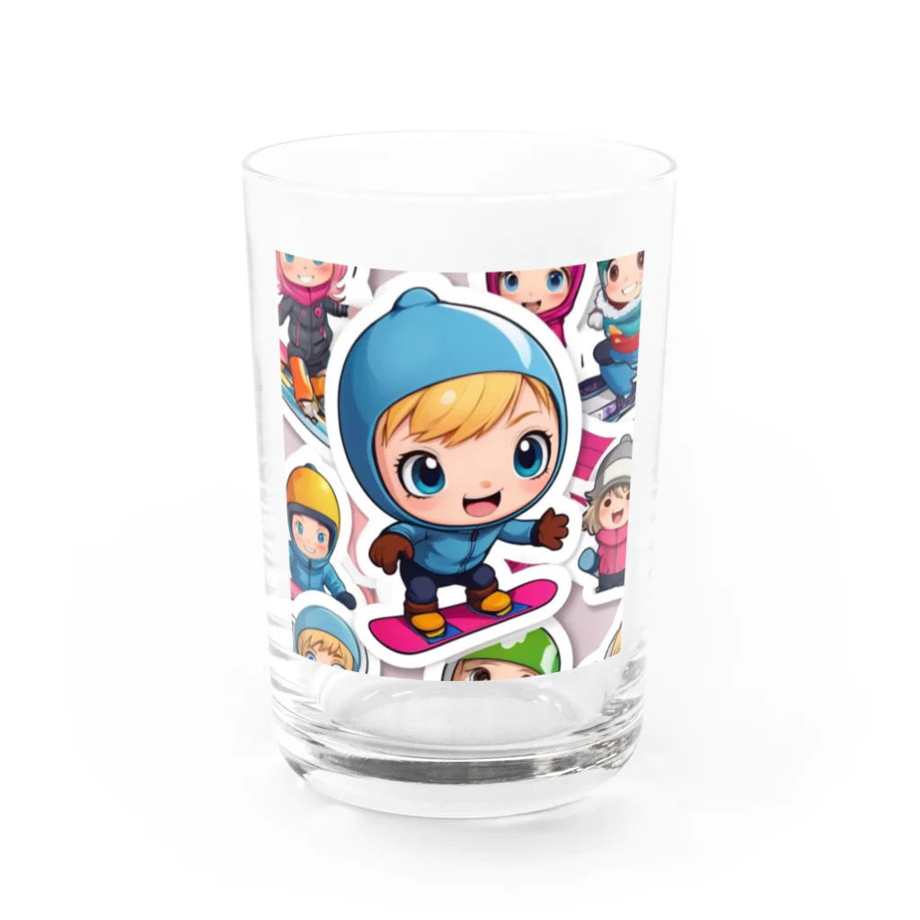 m222web-shopのスノーボードとキャラクターたちのイラストグッズ Water Glass :front