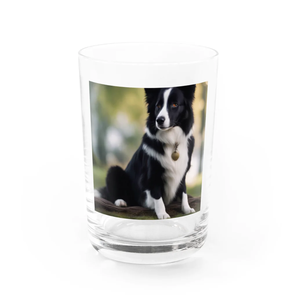 jthbcのペンダントをつけたワンちゃん Water Glass :front