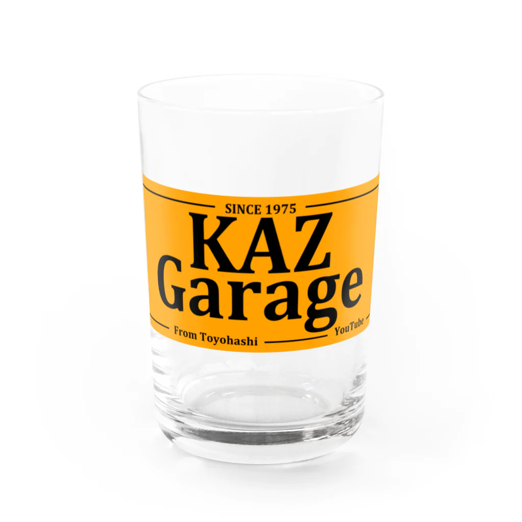 和ガレーヂのKAZ Garage グラス前面