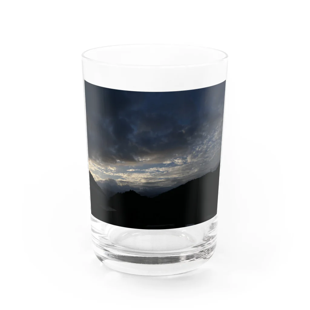 シャホルの曇りのち晴れ Water Glass :front