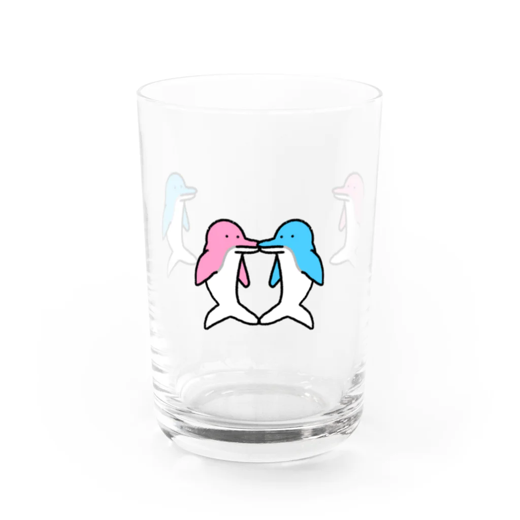 nsnのキスをしてるイルカ Water Glass :front