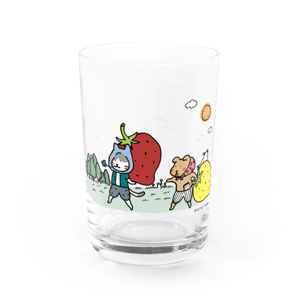 ほっかむねこ屋（アトリエほっかむ）の大きないちご（歩いて運ぶ編） Water Glass :front