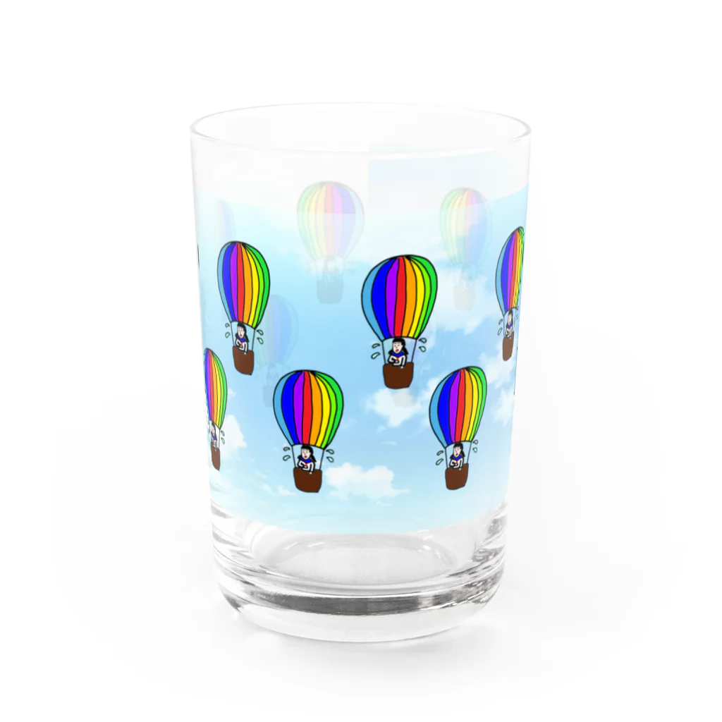 ZAZY official shopの遅刻してるのに気球で向かってるやつ Water Glass :front