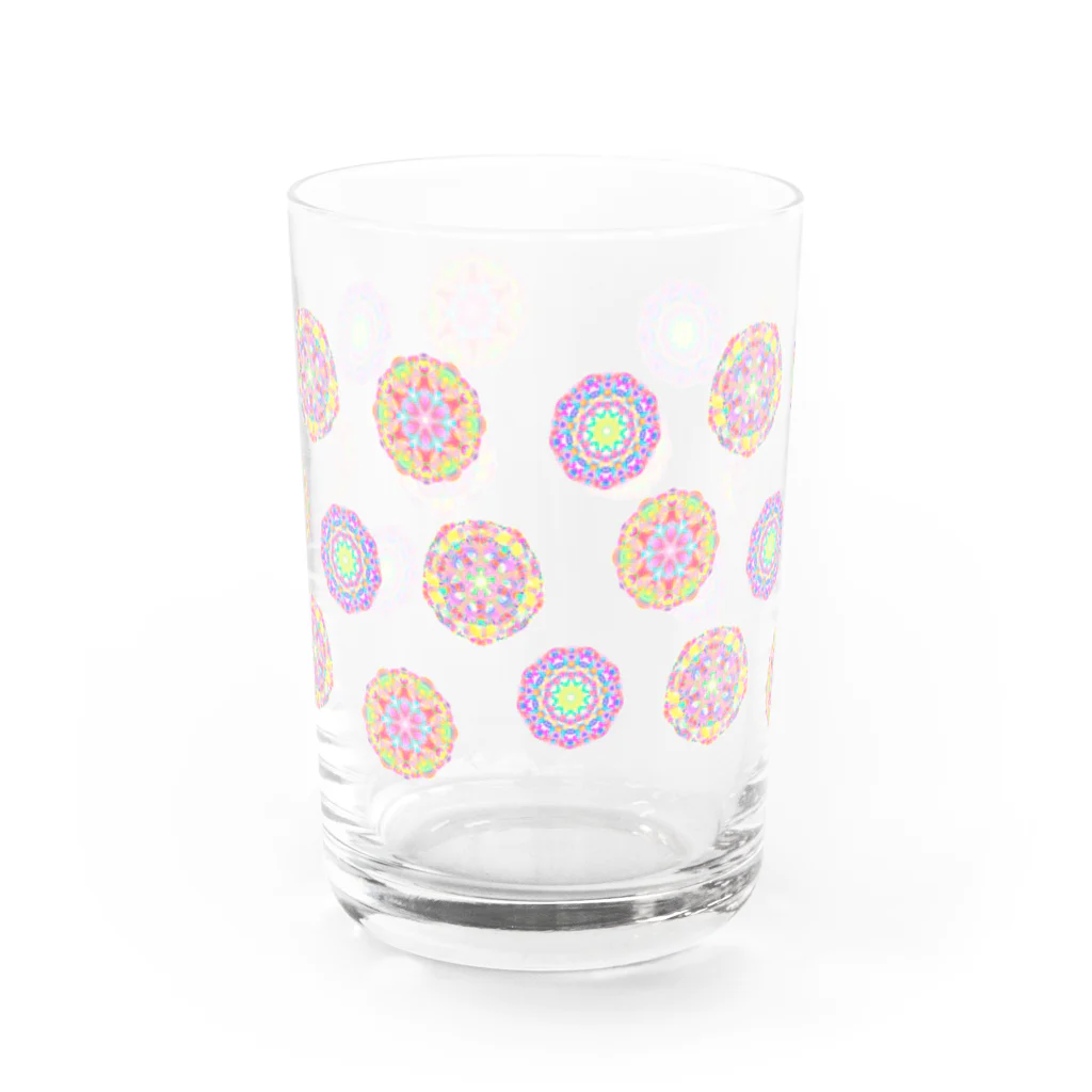 まりわのお店 ★万華鏡花火★和柄★繰り返す柄★　の万華鏡花火：TAKUSAN pink Water Glass :front