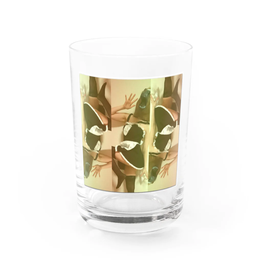 ダイナマイト87ねこ大商会のUMaid タイプB Water Glass :front