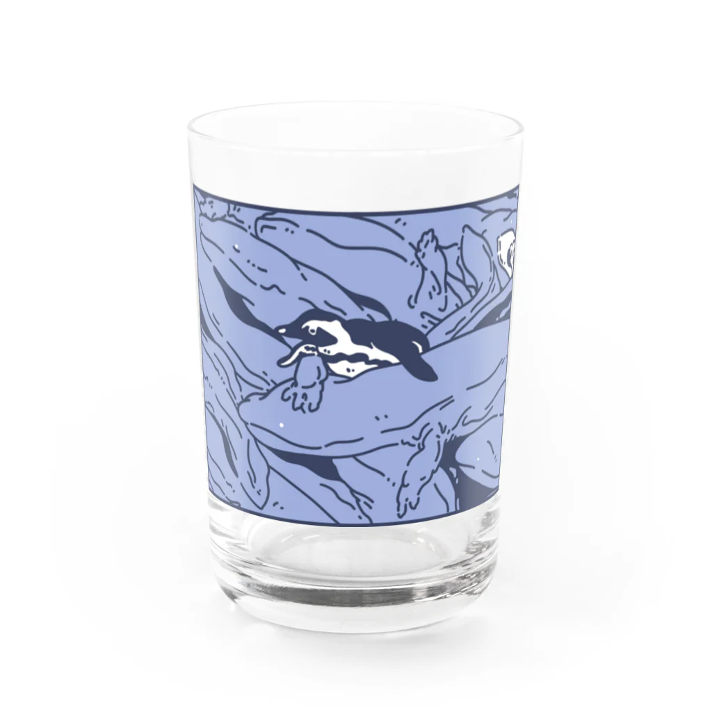 ナイロドノのぎゅうぎゅうオオサンショウウオ　くすみブルー Water Glass :front