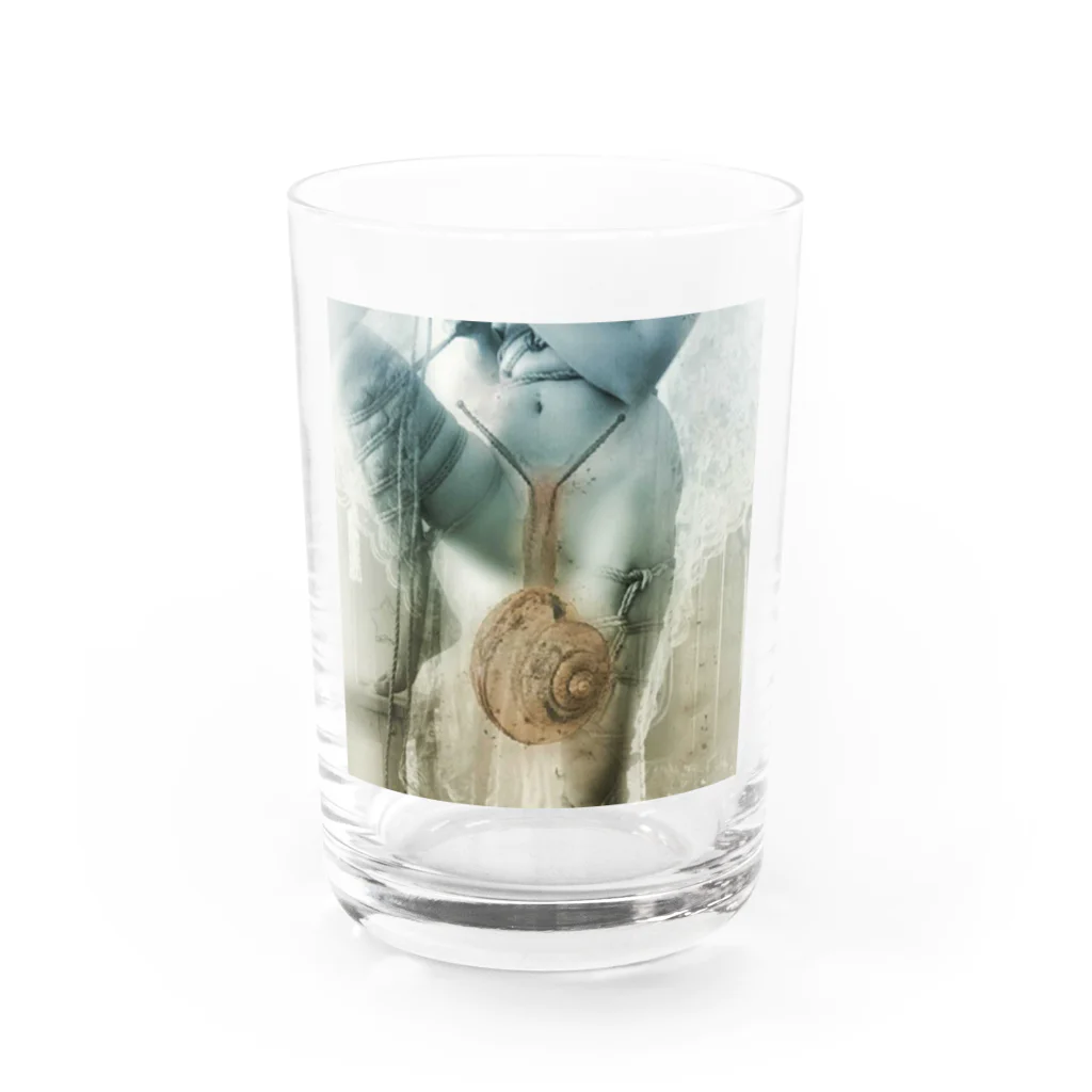 GOODNIGHT LILICOのヌメっと蝸牛 Water Glass :front
