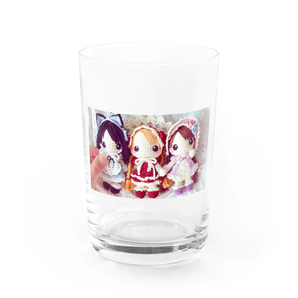 あみぐるどーるグッズSHOPのプチあみぐるどーる　3人並んで！ Water Glass :front