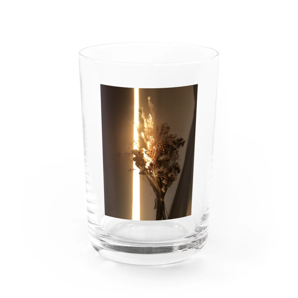 gu_shan_の夕暮れにのびる直線 Water Glass :front