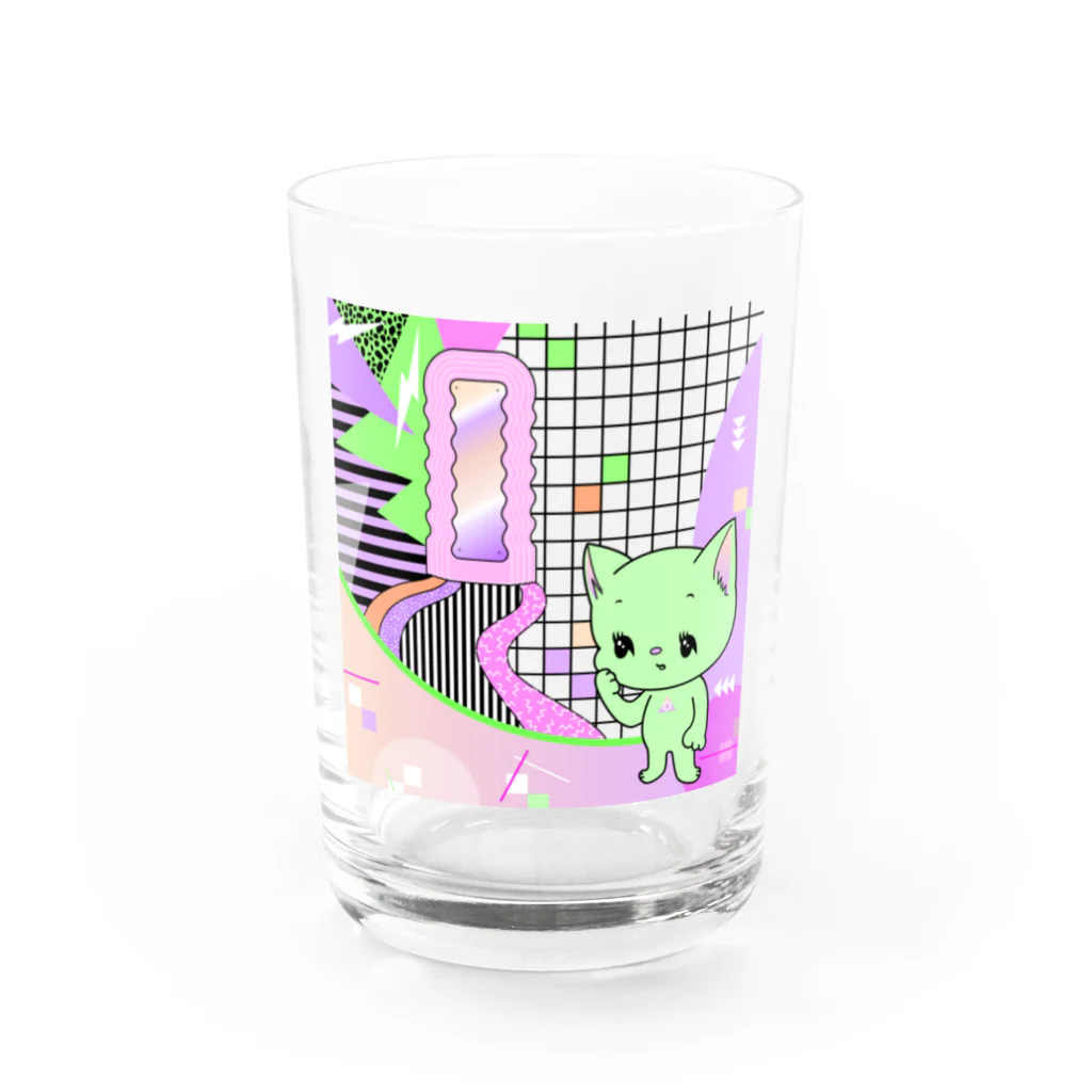 Mieko_KawasakiのWhat is cute? メロンクリーム猫さん Water Glass :front