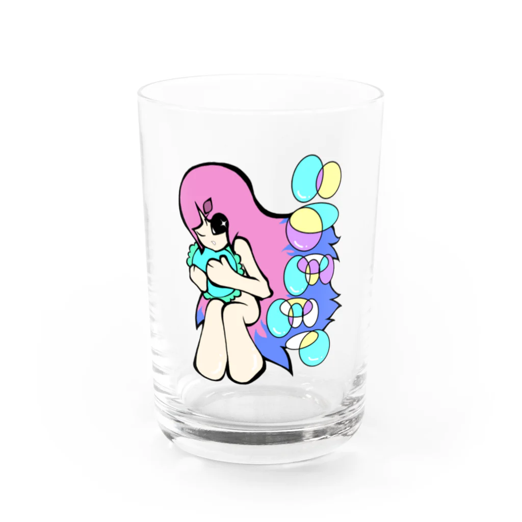 31556のねむい女の子 Water Glass :front