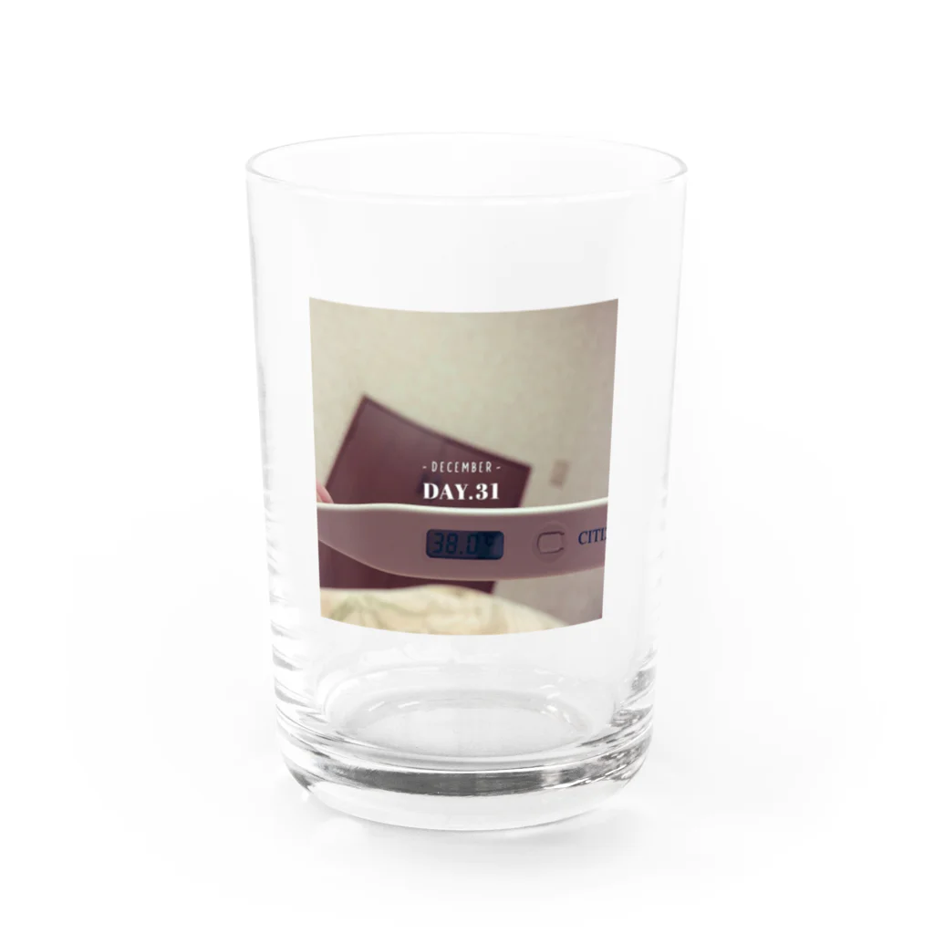 座布団との大晦日に38度の熱を出した時の画像 Water Glass :front