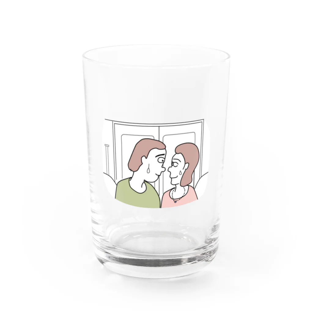 Melvilleの近すぎる Water Glass :front