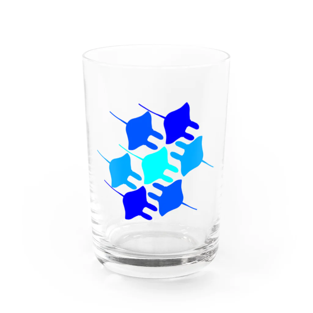 しろいおふぅのマンタの群れ Water Glass :front