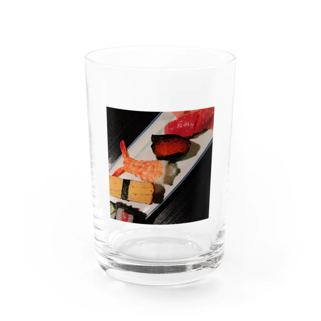 シュークリーム工場のお寿司盛り合わせ Water Glass :front