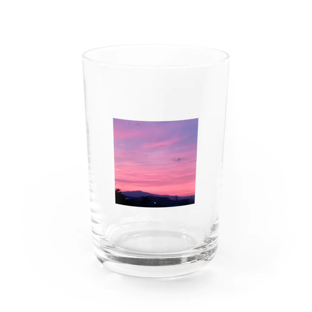 HIKARI♡ROOM の夕暮れの空～ピンク Water Glass :front