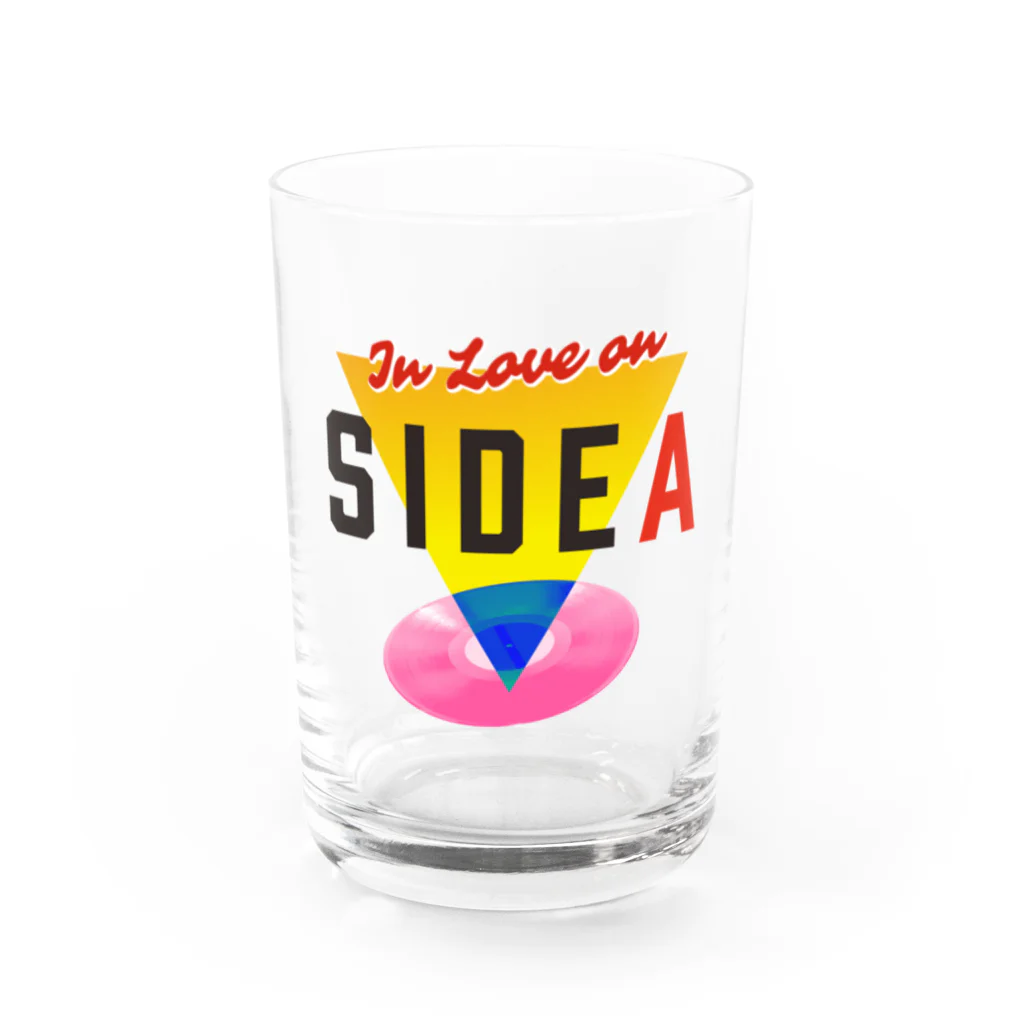 studio606 グッズショップのIn Love on SIDE A Water Glass :front