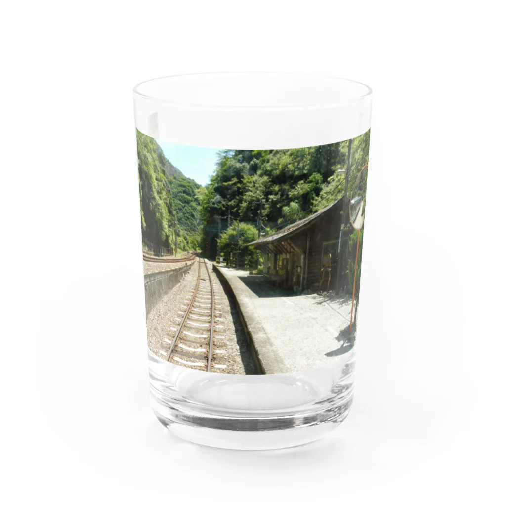 Love Trainの駅舎と線路と… Water Glass :front