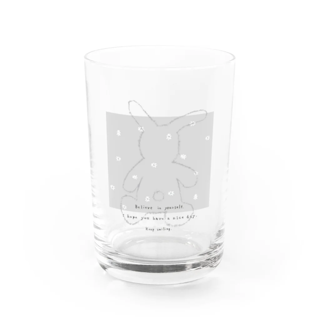 rilybiiのふわふわうさぎとお花畑 Water Glass :front