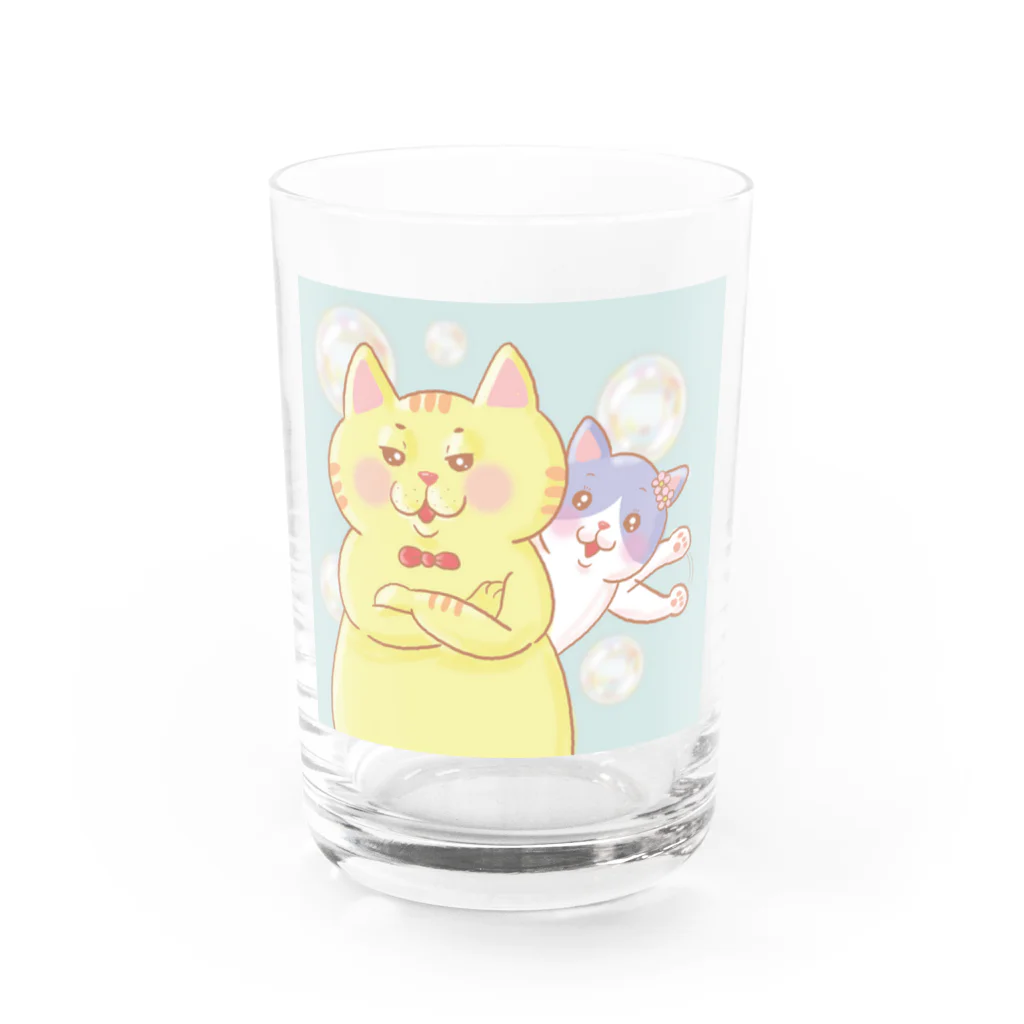 トラとハチワレの腕組みするねこ Water Glass :front