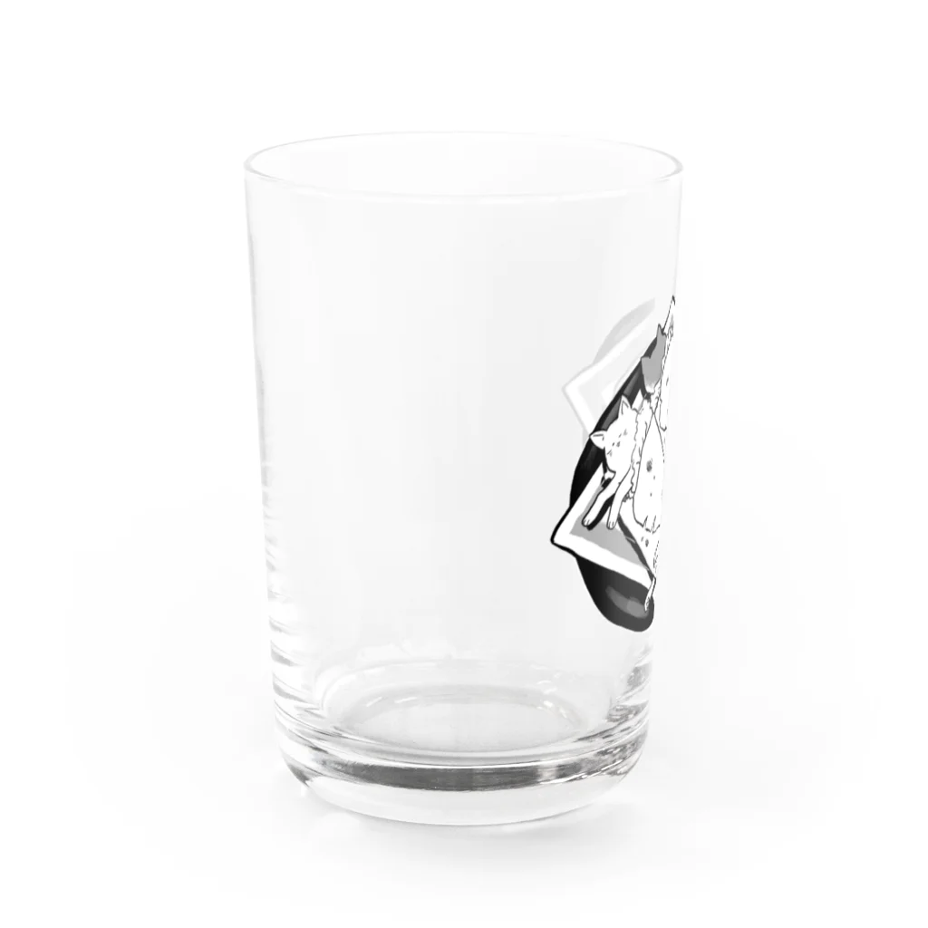 アプリコット・バスの白黒トルティーヤ猫サンド Water Glass :left