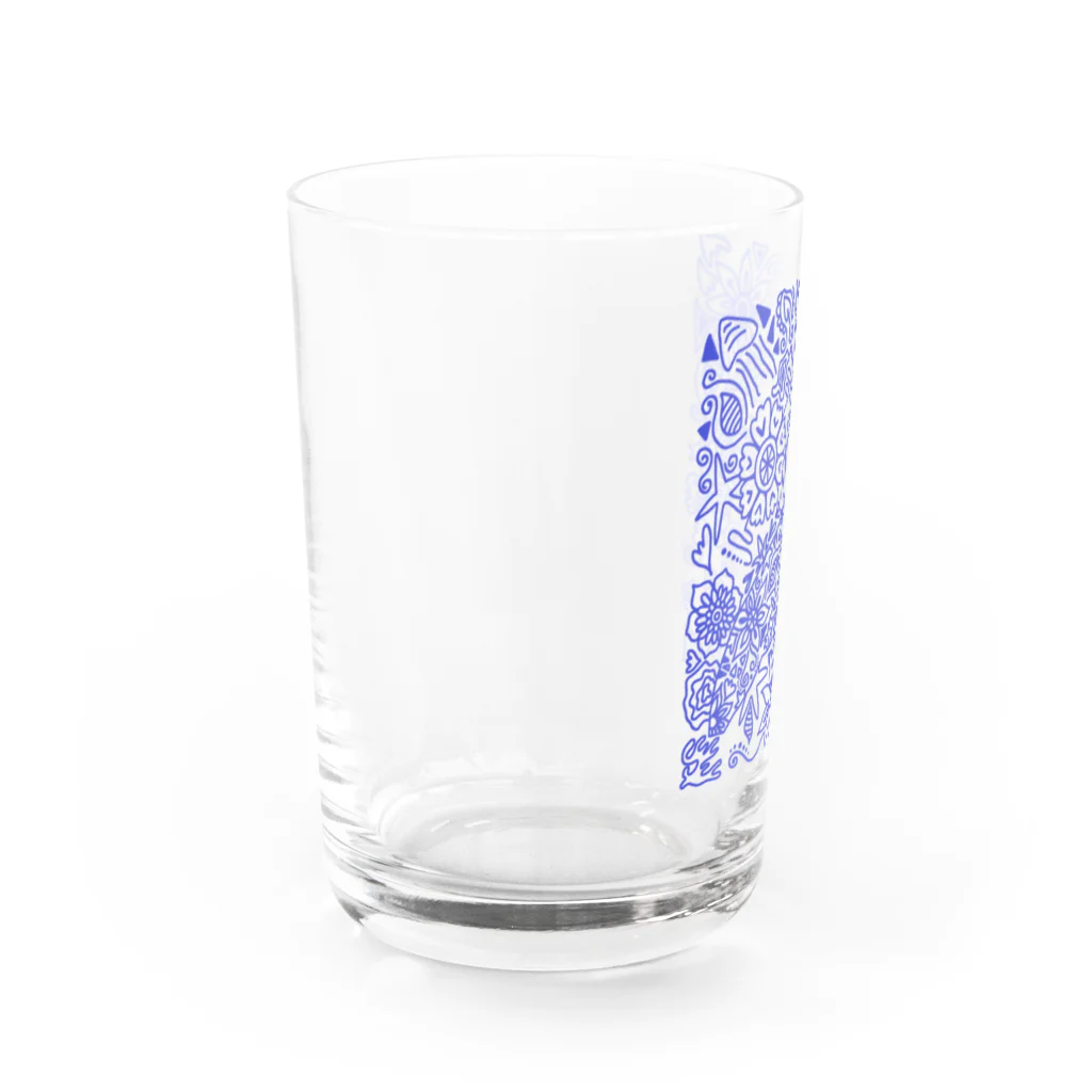 ヘナアートと海の生き物の海なペイズリーアート　青 Water Glass :left