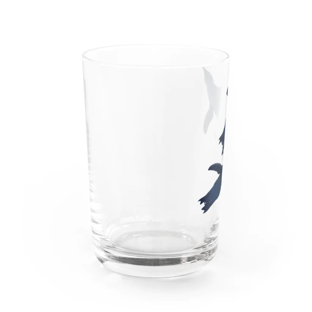 acobi'sの並んで泳ぐペンギン Water Glass :left