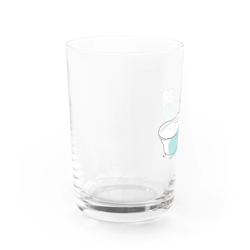 デルー村上の発泡入浴剤が背中に当たるのを楽しむ梵天さま Water Glass :left