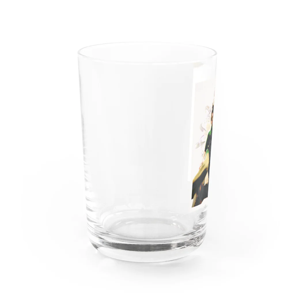 頭工場のバトーの右ローキック Water Glass :left