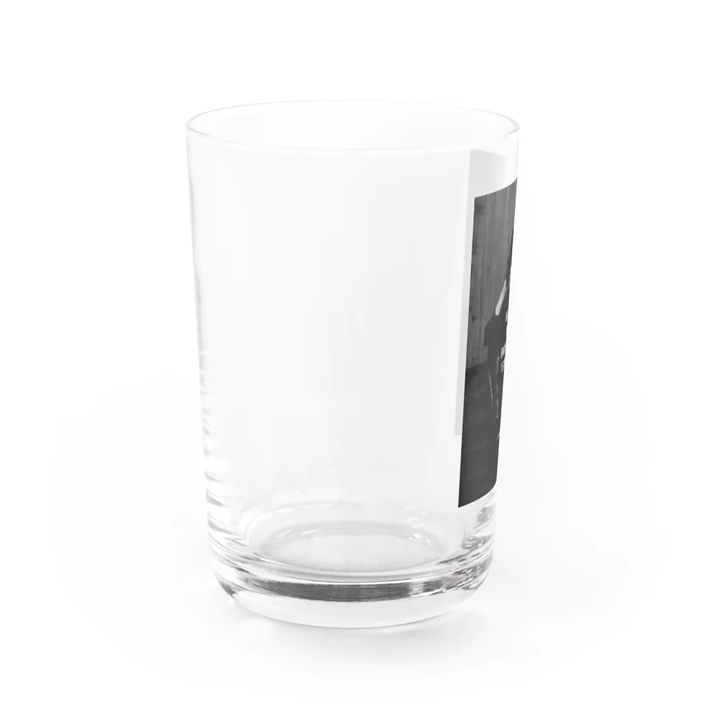 過酸化水素水の過酸化水素水さん グラス左面