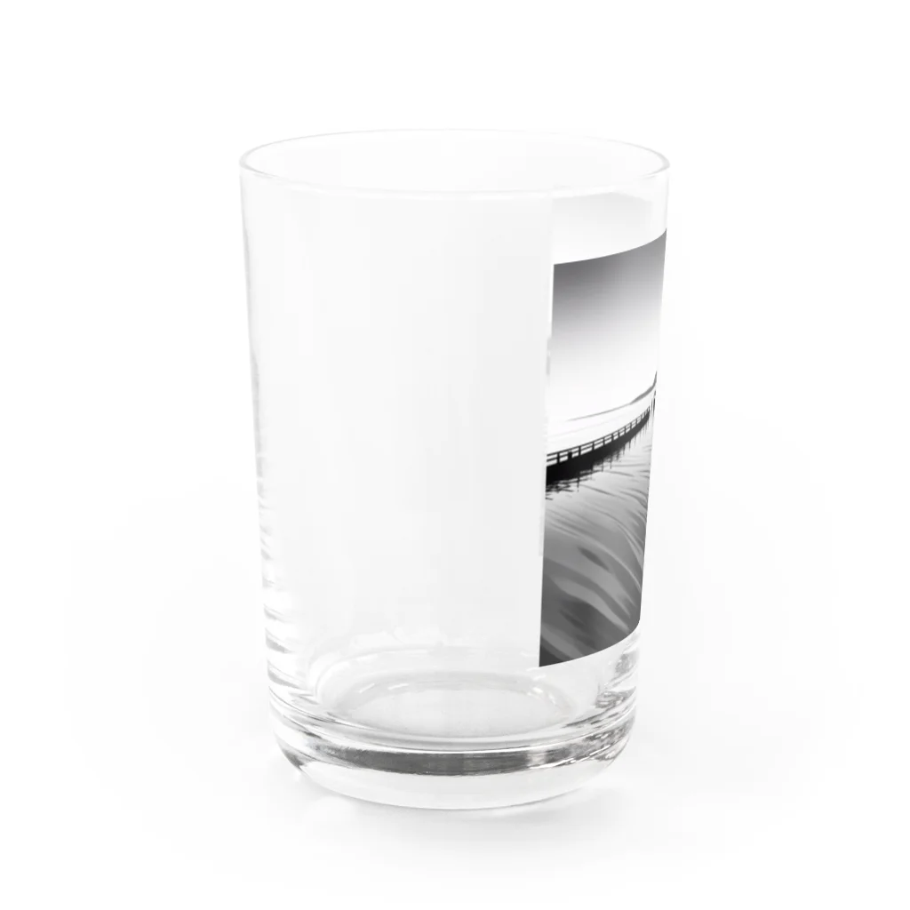 YoMiTの有名な観光スポットイメージ画像：チューリッヒ湖（スイス） Water Glass :left